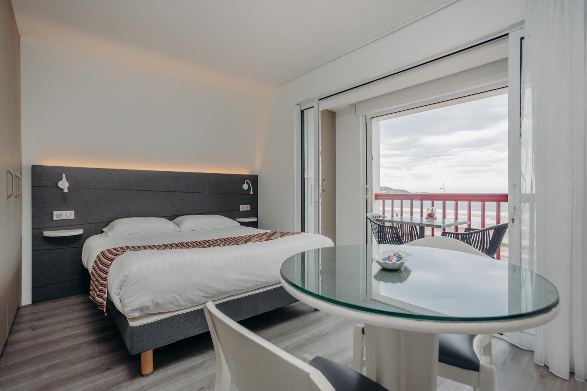 Hotel Valencia Hendaye Exterior photo