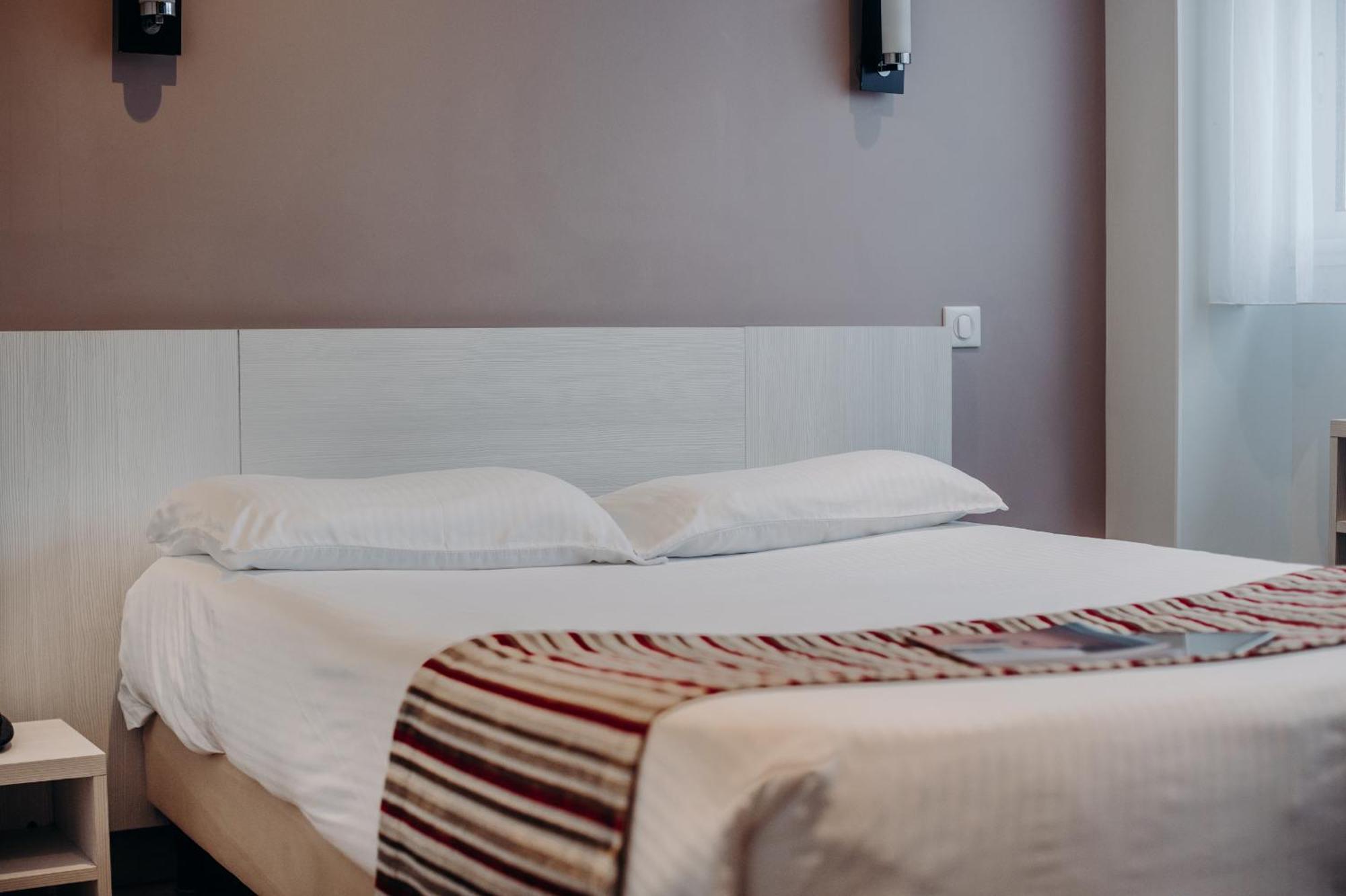 Hotel Valencia Hendaye Exterior photo